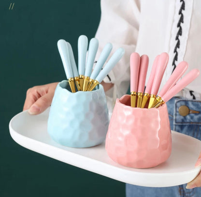 Tamara Dessert fork set with holder